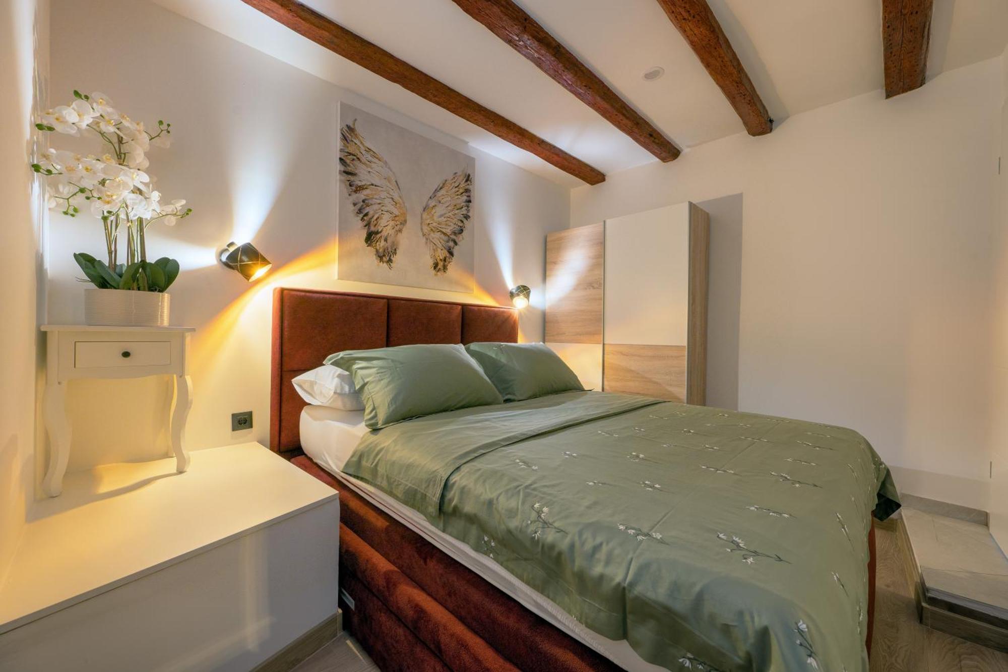 شقة Bernard Deluxe Renovated Peaceful Old Town Gem سبليت المظهر الخارجي الصورة