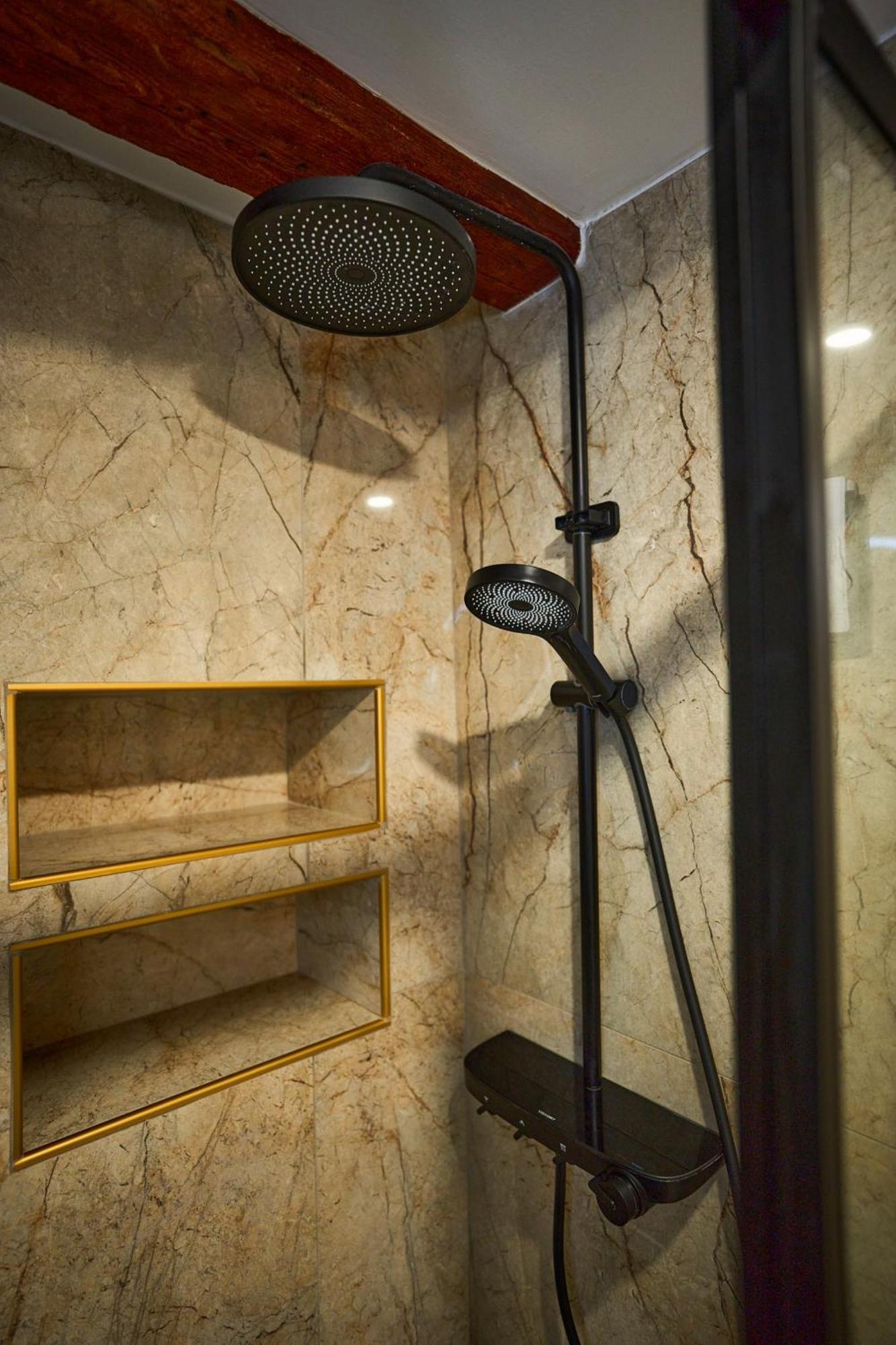 شقة Bernard Deluxe Renovated Peaceful Old Town Gem سبليت المظهر الخارجي الصورة
