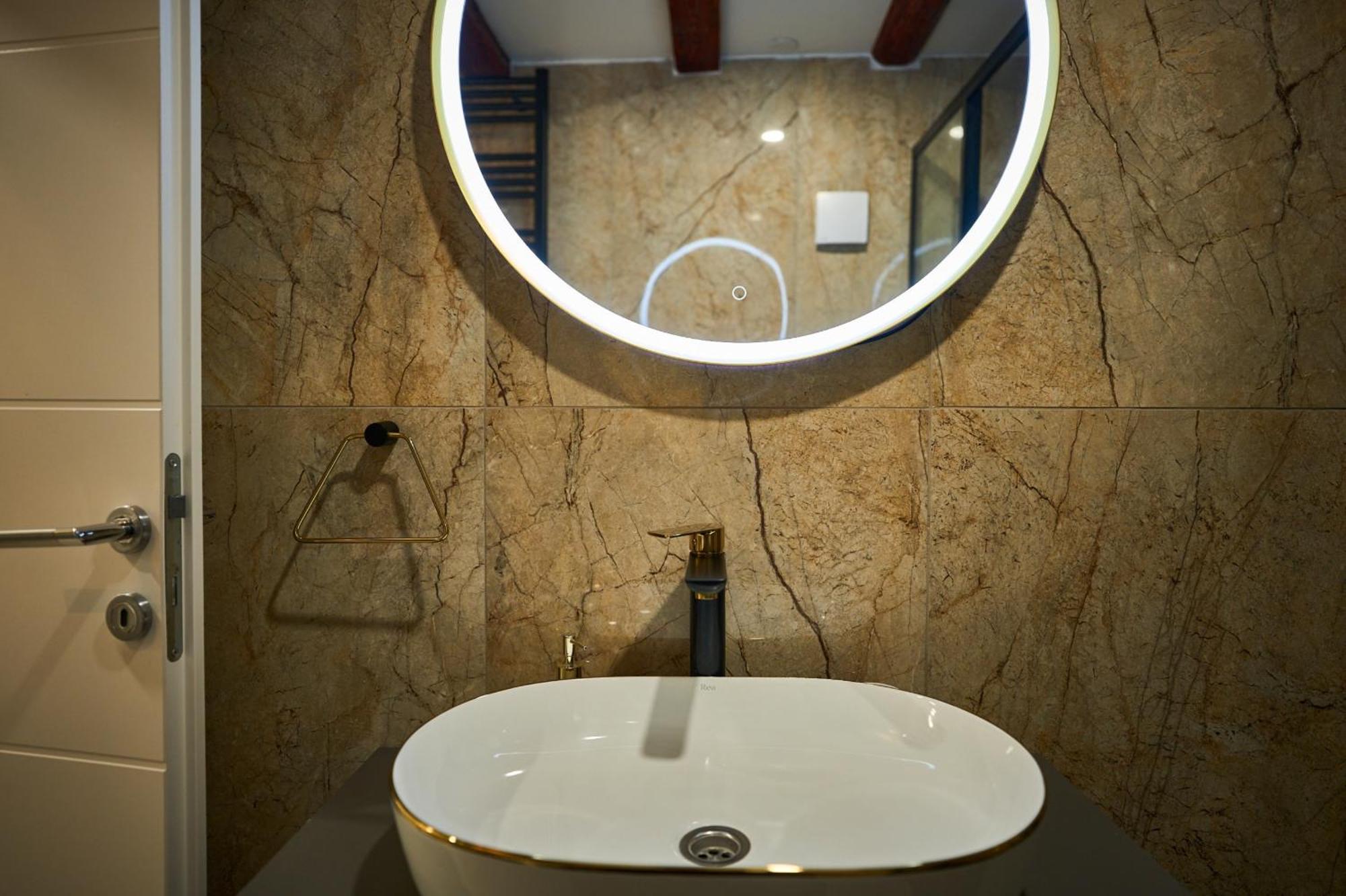 شقة Bernard Deluxe Renovated Peaceful Old Town Gem سبليت المظهر الخارجي الصورة