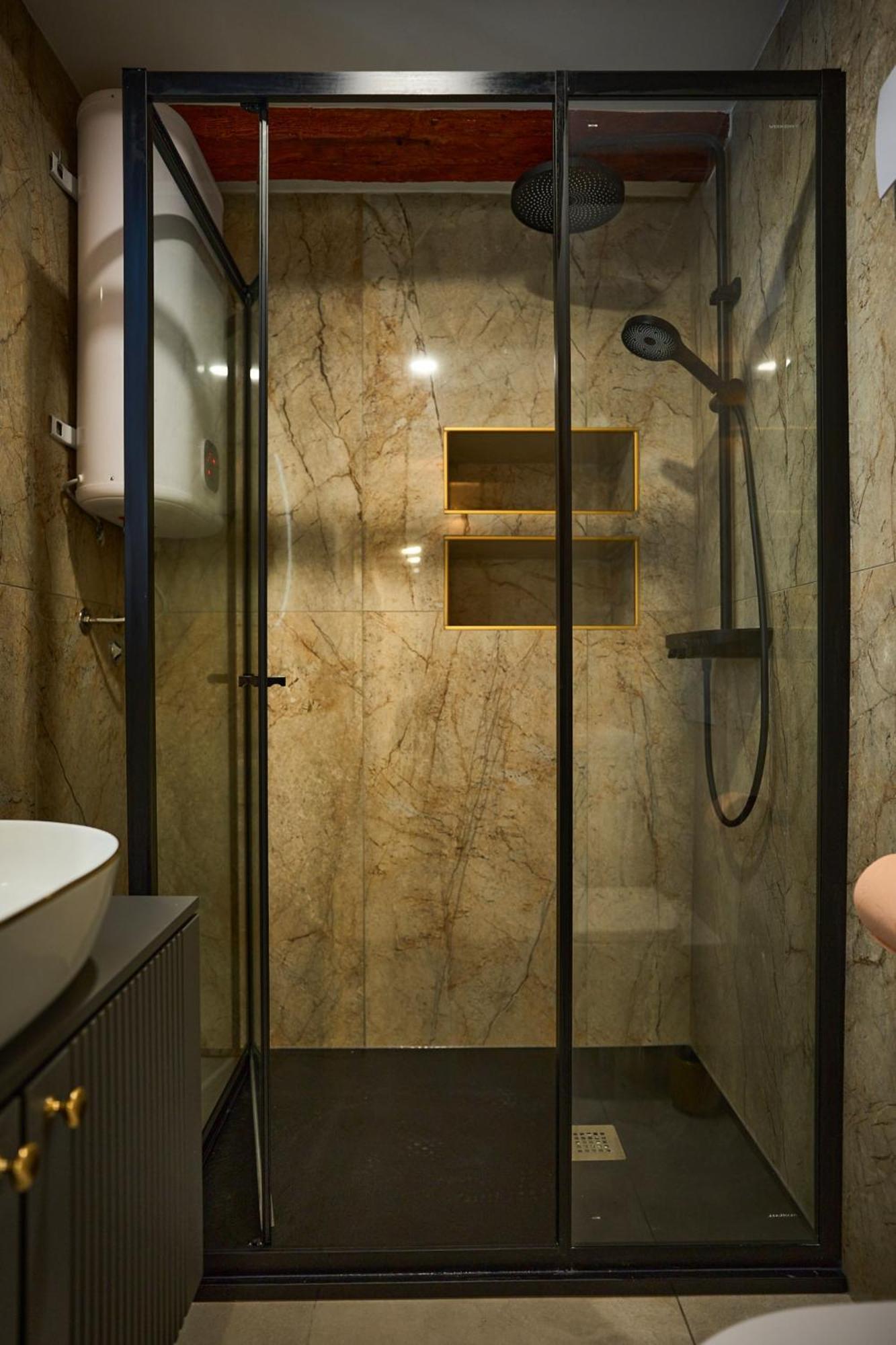 شقة Bernard Deluxe Renovated Peaceful Old Town Gem سبليت المظهر الخارجي الصورة